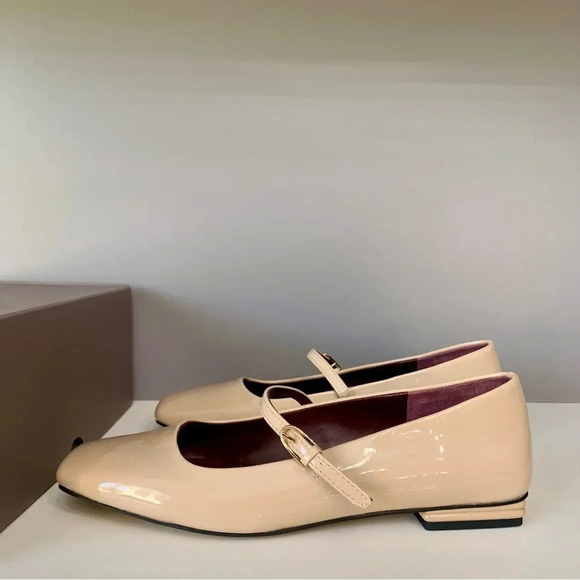 NEW Franco Sarto Tinsley Mary Jane Faux Patent Leather Flat in Nude/Tan- 8 - Picture 5 of 7